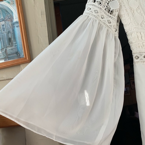 Dress - Picture 5 of 8